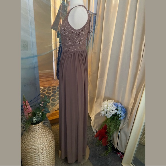 NWT Formal Gown - Picture 5 of 13